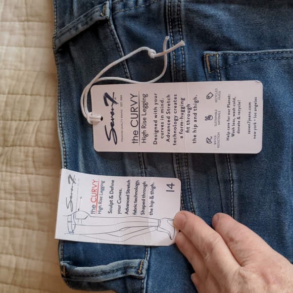 NWT Seven7 size 14 The Curvy High Rise Blue Legging - Picture 6 of 8